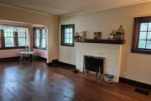 510 Van Wie Ave, Rockford, IL 61103 - Photo 2