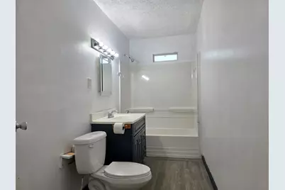 1701 Lyran Ave, Rockford, IL 61109 - Photo 12