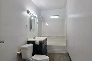 1701 Lyran Ave, Rockford, IL 61109 - Photo 12