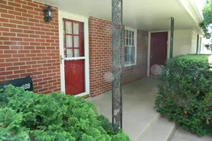628 Blenheim Dr, Rockford, IL 61108 - Photo 2