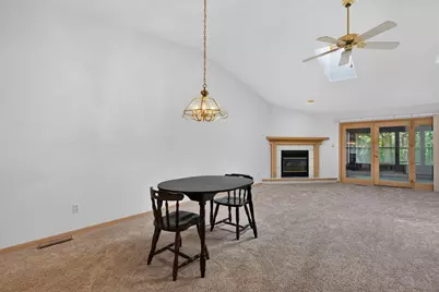 6207 Carriage Green Way, Rockford, IL 61108 - Photo 10