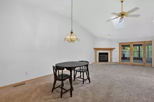 6207 Carriage Green Way, Rockford, IL 61108 - Photo 10
