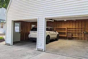 1325 W Lincoln, Freeport, IL 61032 - Photo 6