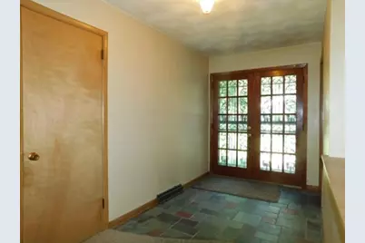 507 Fairview Boulevard, Rockford, IL 61107 - Photo 2