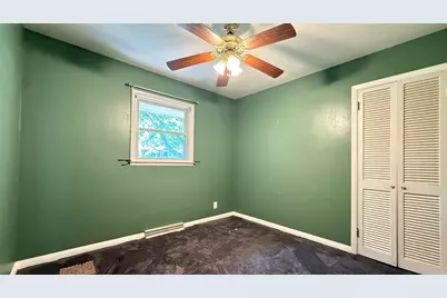 421 Warren Drive, Rockford, IL 61107 - Photo 12