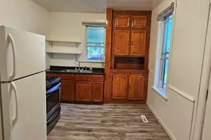 2217 Latham St, Rockford, IL 61103 - Photo 14