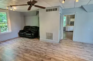 2217 Latham St, Rockford, IL 61103 - Photo 6