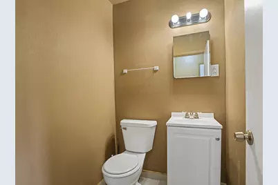 1118 Lincoln Avenue, Rockford, IL 61102 - Photo 6