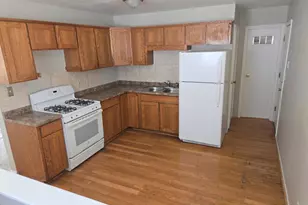 3423 Green Dale Dr, Rockford, IL 61109 - Photo 2