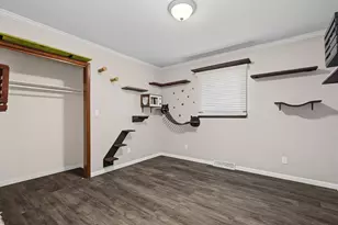 303 Elm St, Hanover, IL 61041 - Photo 16