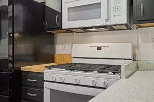 303 Elm St, Hanover, IL 61041 - Photo 10