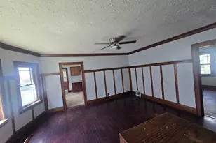 1721 S 5th St, Rockford, IL 61104 - Photo 4