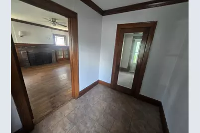 1721 S 5th Street, Rockford, IL 61104 - Photo 2