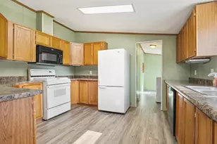 8652 Springwood Ct, Roscoe, IL 61073 - Photo 12