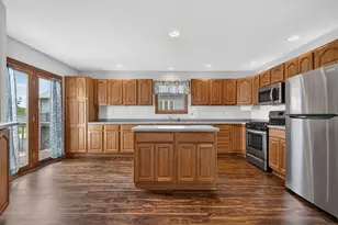 1840 Darby Ln, Lake Summerset, IL 61019 - Photo 2
