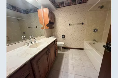 4975 Blackhawk Road, Rockford, IL 61109 - Photo 20