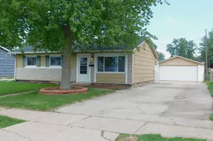 1722 Evans Ave, Loves Park, IL 61111 - Photo 1