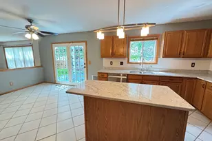 607 Jamestown, Belvidere, IL 61008 - Photo 10