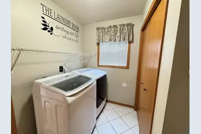 607 Jamestown, Belvidere, IL 61008 - Photo 32