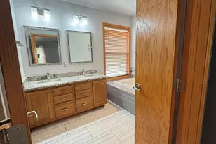 607 Jamestown, Belvidere, IL 61008 - Photo 28