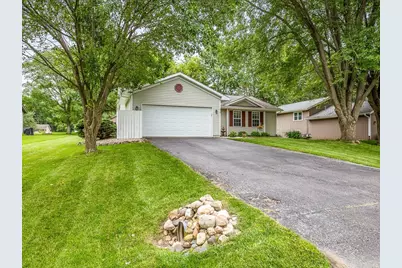 415 Staffordshire Drive, Poplar Grove, IL 61065 - Photo 2