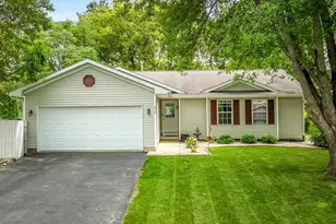 415 Staffordshire Dr, Poplar Grove, IL 61065 - Photo 1