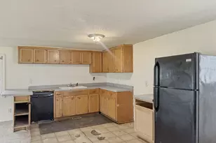 616 Fairview Ave, South Beloit, IL 61080 - Photo 4