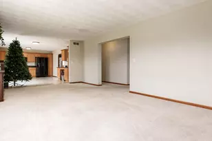 2987 Vaughndale Dr, Machesney Park, IL 61115 - Photo 16