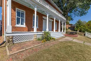 209 S Prospect St, Galena, IL 61036 - Photo 8