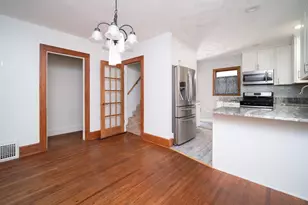 719 Lawn Dr, Loves Park, IL 61111 - Photo 4