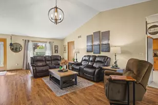 6322 Tudor Ln, Loves Park, IL 61111 - Photo 10