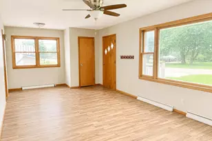 308 W Logan St, Forreston, IL 61030 - Photo 2