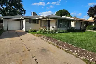 1911 Loomis St, Rockford, IL 61102 - Photo 1