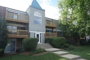 126 S La Londe Ave, Addison, IL 60101 - Photo 1
