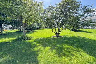 836 Golf Course Rd, Crystal Lake, IL 60014 - Photo 28