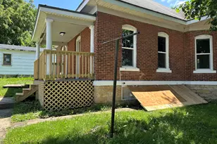 202 Clay, Savanna, IL 61074 - Photo 2