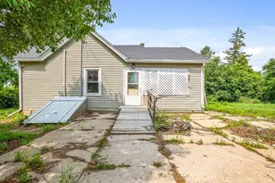 9836 E Maize Rd, Ridott, IL 61067 - Photo 2