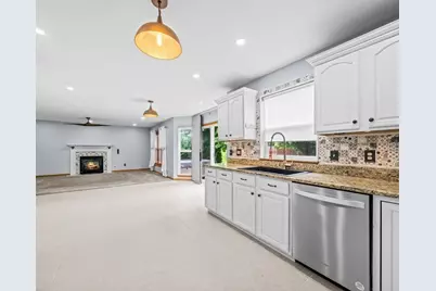 1017 Northwestern Avenue, Davis Junction, IL 61020 - Photo 10