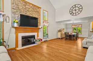 3476 Valley Woods Dr, Cherry Valley, IL 61016 - Photo 4