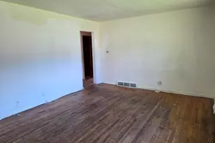 3220 Montrose Ave, Rockford, IL 61101 - Photo 4