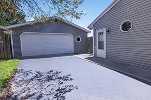 4520 Linview Dr, Rockford, IL 61109 - Photo 32