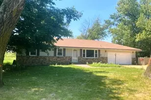 2014 N Meridian Rd, Rockford, IL 61101 - Photo 1