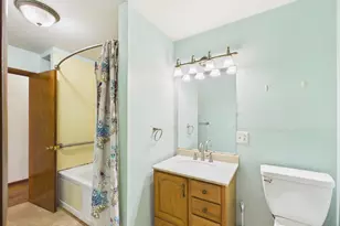 2014 N Meridian Rd, Rockford, IL 61101 - Photo 16