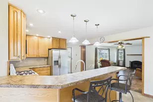 2014 N Meridian Rd, Rockford, IL 61101 - Photo 6