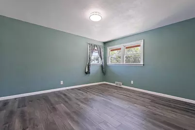 2219 24th Street, Rockford, IL 61108 - Photo 10