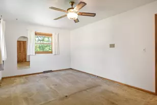 5537 Guilford Rd, Rockford, IL 61107 - Photo 36