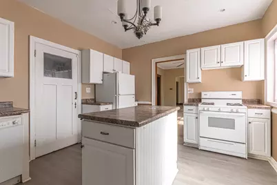 2120 17th Avenue, Rockford, IL 61104 - Photo 8