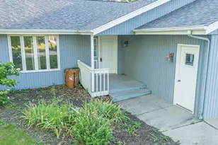 4584 Hampstead Pl, Loves Park, IL 61111 - Photo 2