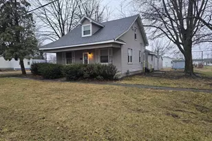 500 W North St, Mount Sterling, IL 62353 - Photo 2