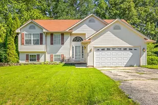 212 NE Rochester Rd, Poplar Grove, IL 61065 - Photo 2